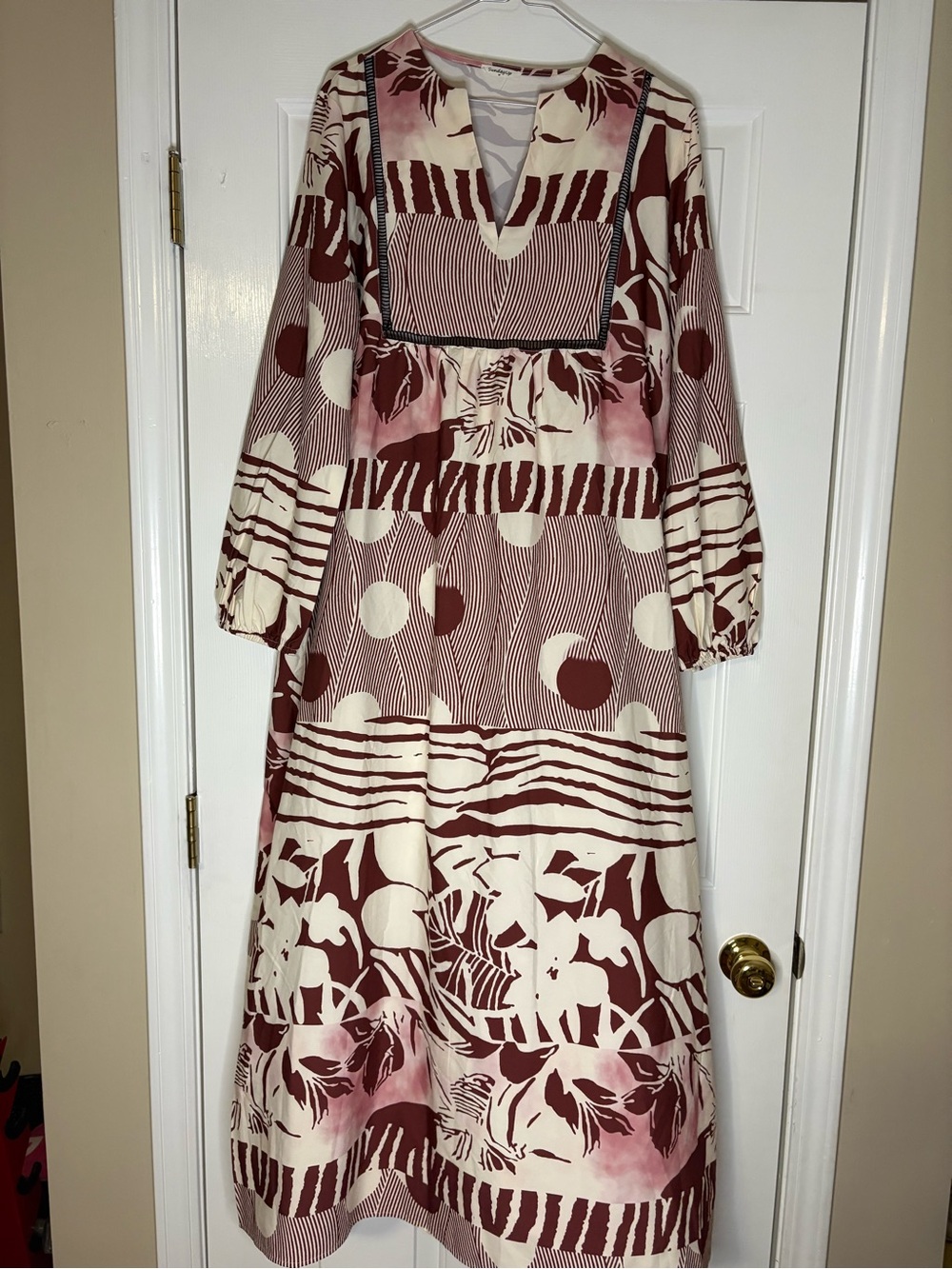 SundayUp Long Sleeve Midi Dress in Mauve and Cream